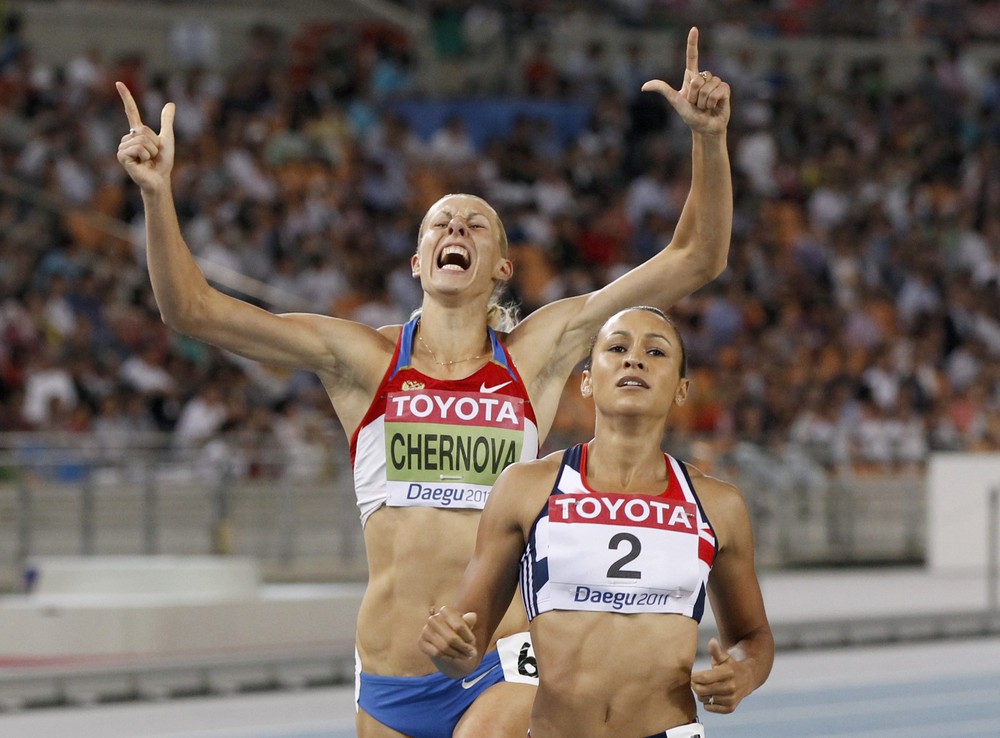 Россиянка Татьяна Чернова стала чемпионкой мира в семиборье, установив личный рекорд – 6880 очков. Это первое золото для представительниц России в этой дисциплине с 2001 года, когда на чемпионате мира в Эдмонтоне первенствовала Елена Прохорова.