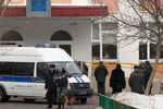 Машина полиции возле московской школы №263