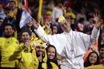 Аргентинский болельщик в образе Папы Римского
