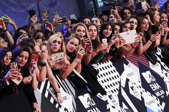 Зрители на церемонии вручения музыкальных премий MTV EMA-2015