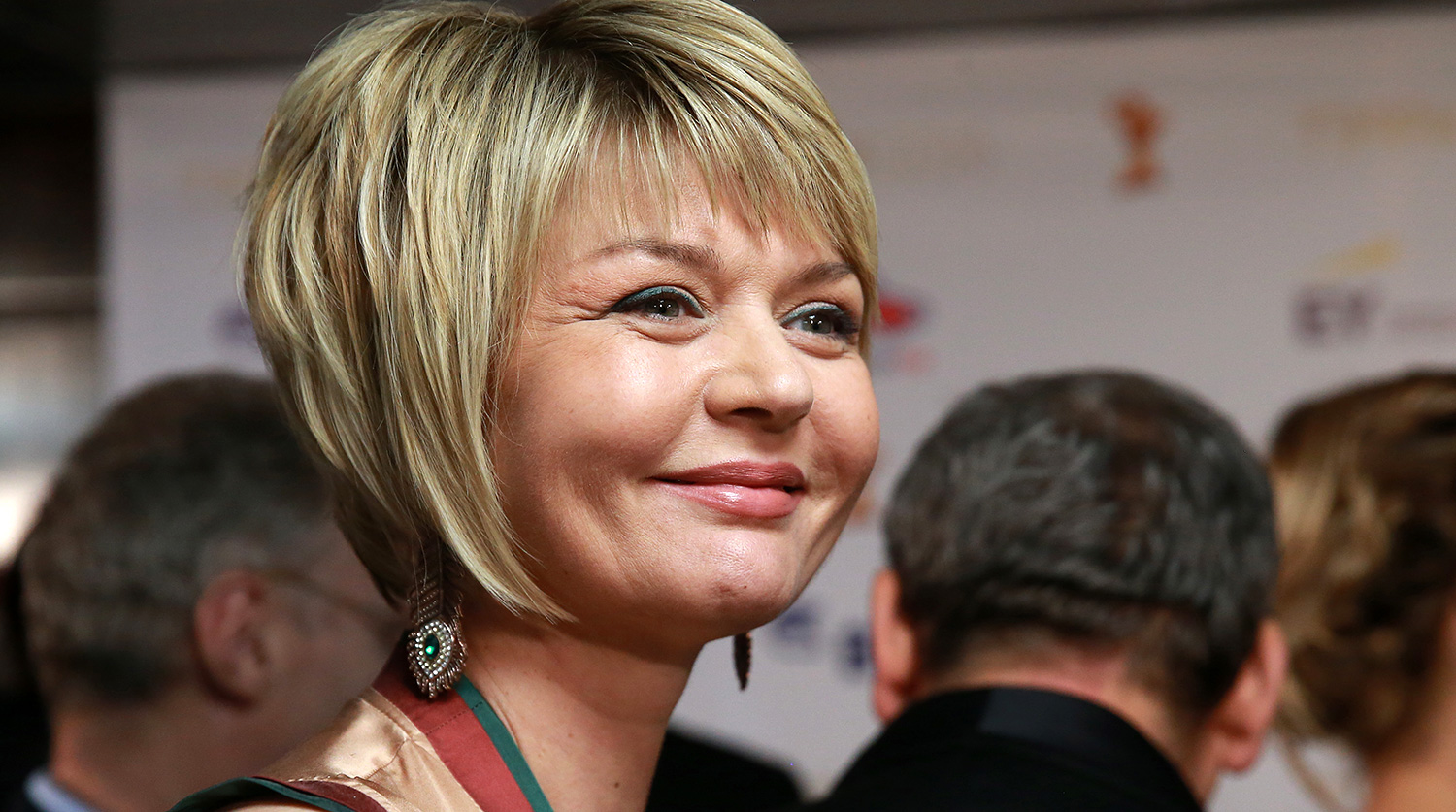Актриса, телеведущая Юлия Меньшова на церемонии вручения премии ТЭФИ-2016 за высшие достижения в области телевизионных искусств в категории «Вечерний прайм» в телецентре «Останкино»
