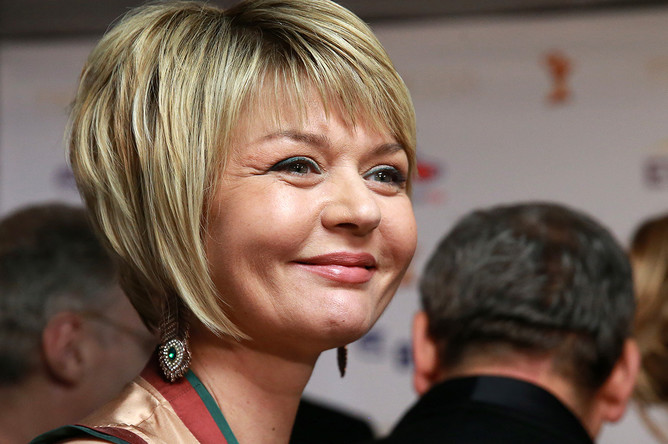 Актриса, телеведущая Юлия Меньшова на церемонии вручения премии ТЭФИ-2016 за высшие достижения в области телевизионных искусств в категории «Вечерний прайм» в телецентре «Останкино»