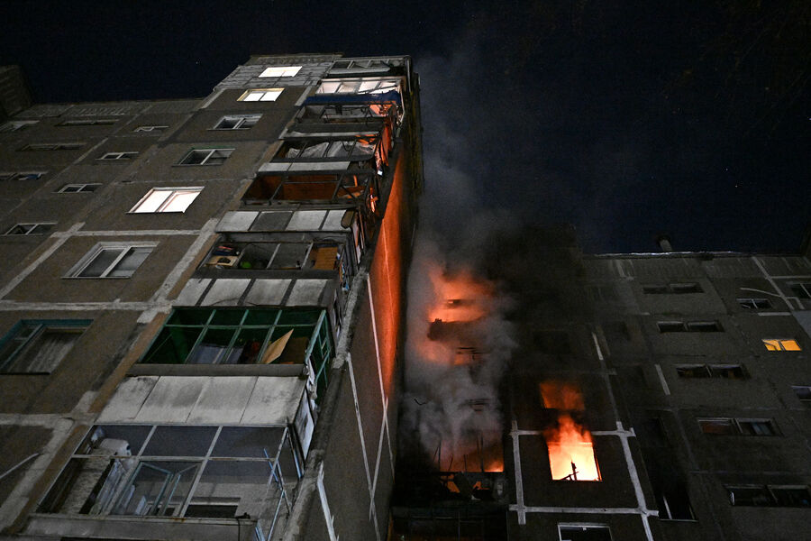 Последствия попадания БПЛА в&nbsp;жилой многоквартирный дом, Курск, 15&nbsp;апреля 2025&nbsp;года
