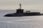 Атомная подводная лодка (АПЛ) «Юрий Долгорукий» во время ходовых испытаний летом 2009 года