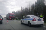 Последствия аварии с участием спецавтомобиля ФСИН и грузового автомобиля в Ленинградской области, 4 мая 2018 года