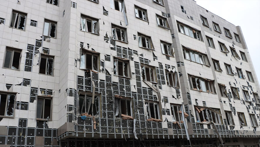 Служба ГО и ЧС сообщила о ракетном ударе ВСУ по гостинице в центре Херсона