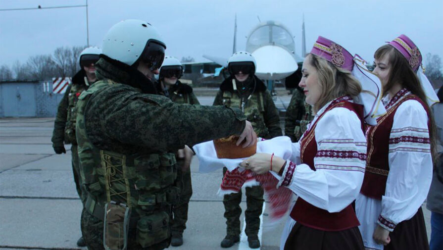 Минобороны Белоруссии сообщило о прибытии новых экипажей российских летчиков на учения