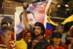 Еще полгода назад участие 58-летнего Чавеса в президентской гонке было под вопросом: у главы государства диагностировали раковую опухоль.
