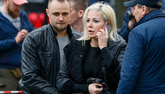 Мария Максакова на месте убийства Дениса Вороненкова в центре Киева, 23 марта 2017 года