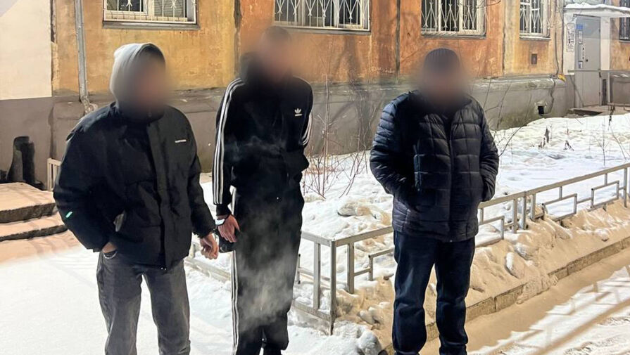 Новые знакомые изрезали 94-летнего пенсионера ножом из-за 40 тысяч рублей