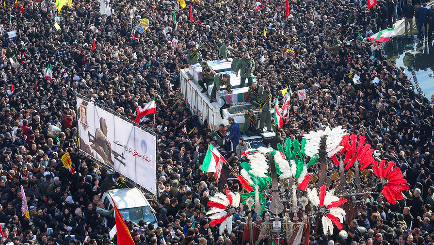 Во время церемонии прощания с&nbsp;генералом Касемом Сулеймани в&nbsp;Тегеране, 6 января 2020 года
