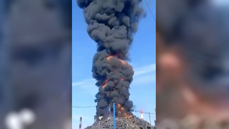 Площадь пожара в подмосковном Дзержинском увеличилась до 2500 квадратных метров
