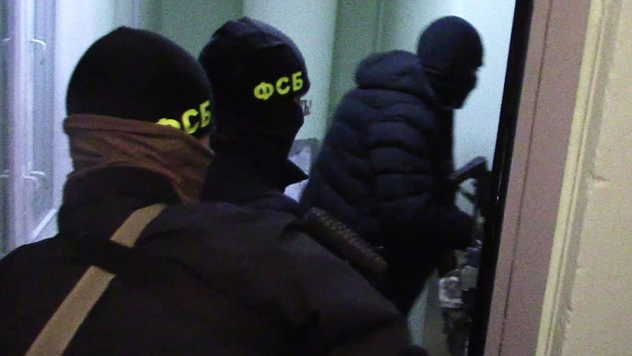 В ФСБ сообщили, что директор отделения банка в Красноярском крае похитила свыше 75 млн руб.