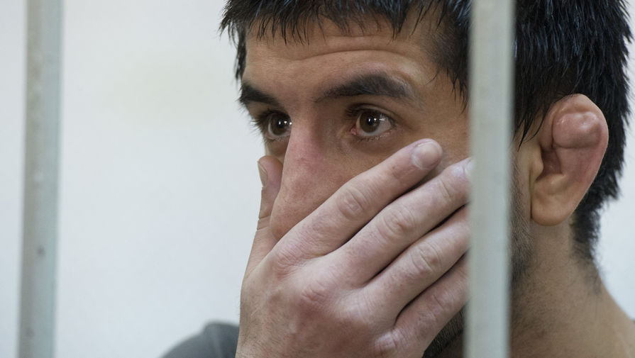 Спортсмен Расул Мирзаев, обвиняемый в смерти 19-летнего москвича Ивана Агафонова, в зале заседаний Замоскворецкого суда Москвы.