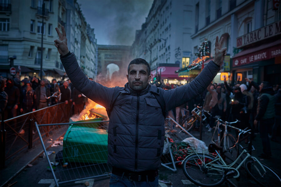 Во время протестов в&nbsp;Париже после стрельбы в&nbsp;районе курдского центра, 23&nbsp;декабря 2022&nbsp;года