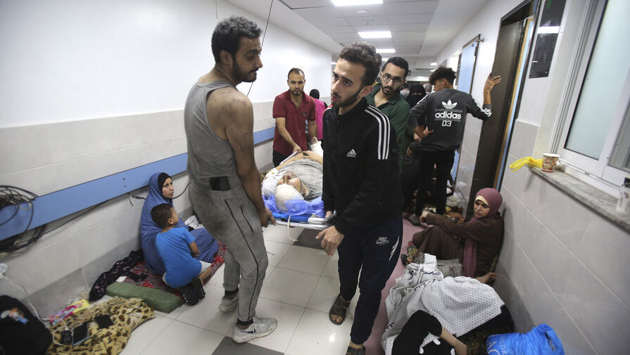 Эвакуированный врач заявил, что в секторе Газа не осталось работающих больниц