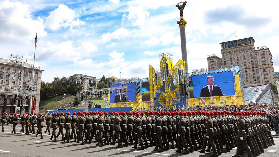 Военнослужащие во время парада по&nbsp;случаю 26-й годовщины независимости Украины, 24&nbsp;августа 2017&nbsp;года