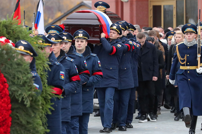 Похороны космонавта Алексея Леонова на Федеральном военном мемориальном кладбище