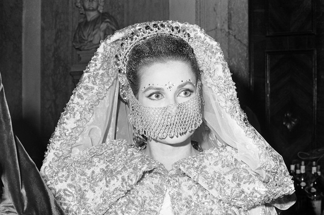 Грейс Келли во время бала-маскарада в Венеции, 1967 год