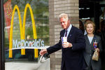 Экс-президент США Билл Клинтон некоторое время регулярно посещал McDonald's
