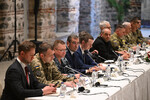 Члены украинской делегации во время переговоров делегаций России и Украины в рабочем офисе президента Турции Долмабахче, 16 мая 2025 года