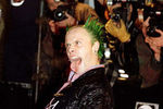 Лидер британской группы The Prodigy Кит Флинт перед церемонией MTV Europe Music Award, 1996 год