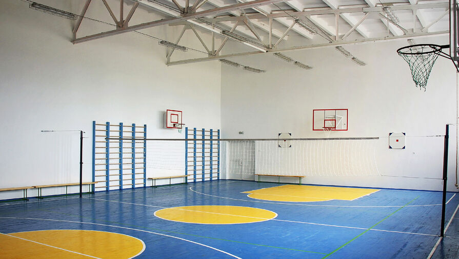 В Красноярске детей-спортсменов оставили без спортзала, на его месте откроют супермаркет 