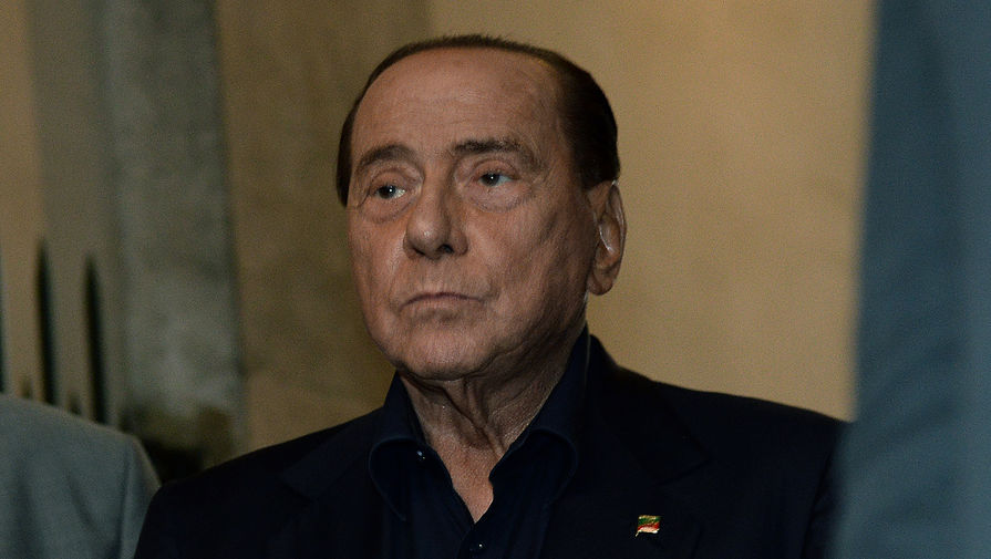 Corriere della Sera: экс-премьера Италии Берлускони госпитализировали в Милане