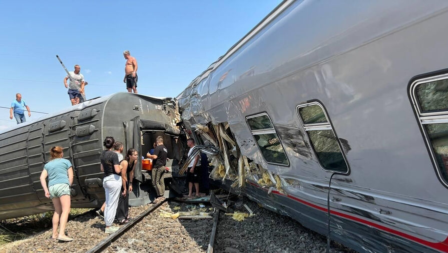 В больницу доставлены 30 пассажиров после аварии поезда в Волгоградской области