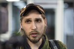 Освобожденный из плена сирийских экстремистов блогер и путешественник Константин Журавлев во время встречи в аэропорту города