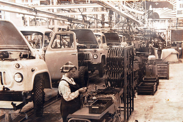 Производство грузовых автомобилей ГАЗ-53