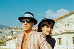 Адриано Челентано с женой Клаудией Мори на музыкальном фестивале в Сан-Ремо, 1968 год