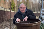 Певец Шура на даче в апреле 2025 года