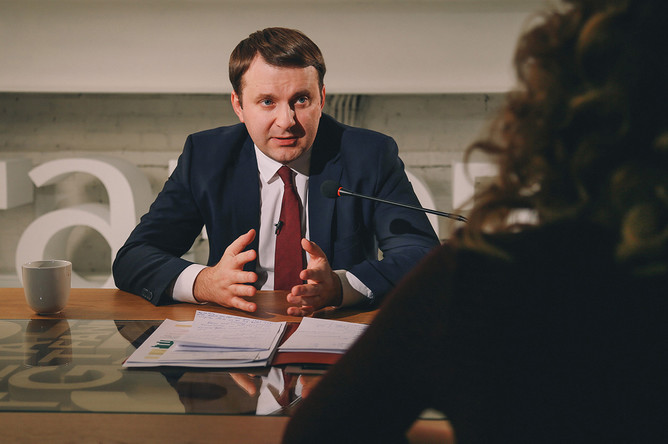Министр экономического развития Максим Орешкин во время интервью в редакции «Газеты.Ru»