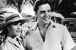 Урсула Андресс и Элвис Пресли в кадре из фильма «Вечеринка в Акапулько» (1963)