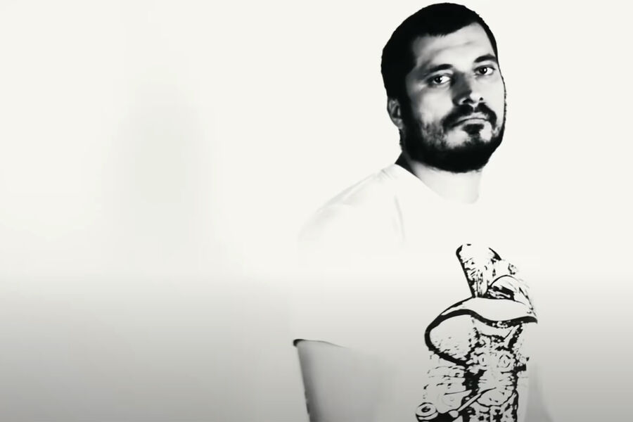 Кадр из&nbsp;клипа &laquo;Паша Техник&nbsp;- Нужен Xanax&raquo;