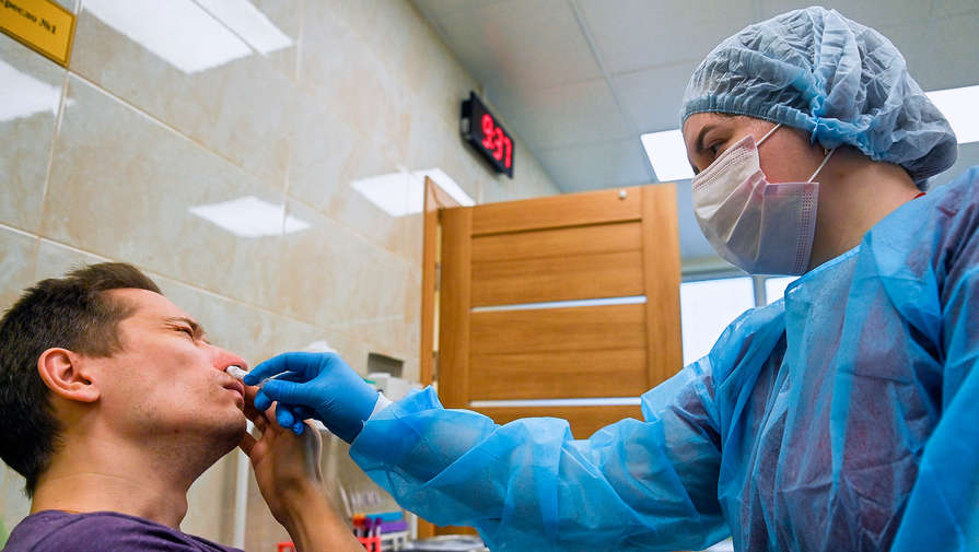 Первая в мире. В России зарегистрировали назальную вакцину от коронавируса