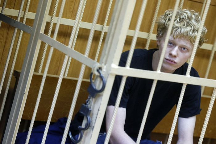 Владимир Подрезов, подозреваемый в причастности к покраске звезды на шпиле высотки на Котельнической набережной, в Таганском суде
