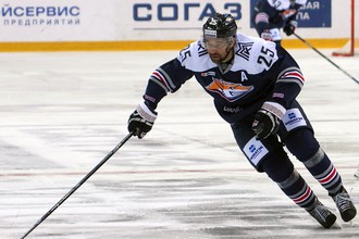 Зарипов дисквалифицирован на два года за допинг