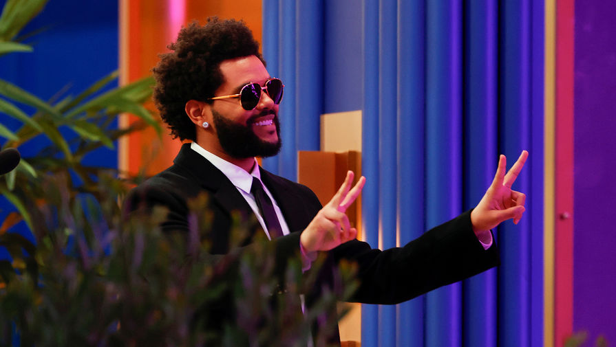 The Weeknd возобновит гастроли после потери голоса на концерте