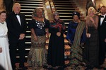 В Осло королева Норвегии Соня и король Харальд вручали Нобелевскую премию мира