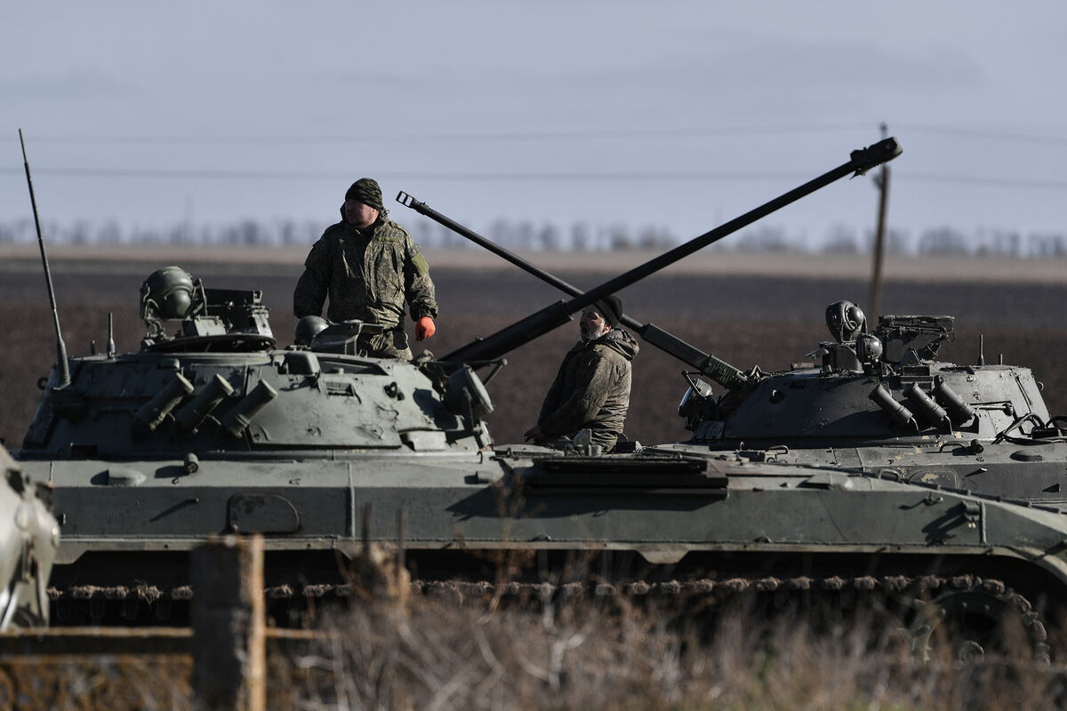 Минобороны: российские военные сорвали атаку мотопехотной роты в ЛНР -  Газета.Ru | Новости