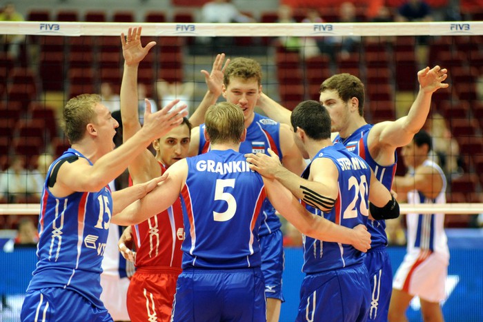 Сборная России празднует победу