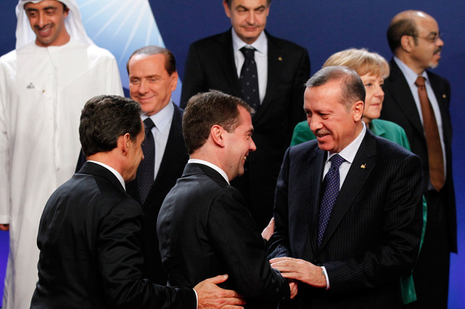 Мировые лидеры быстро поняли, что дипломатическую самостоятельность Медведева не следует переоценивать 