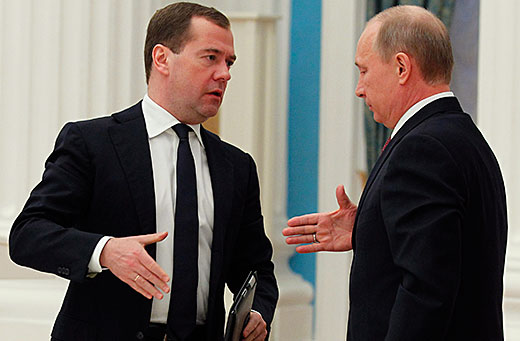 Владимир Путин подготовил для Дмитрия Медведева запасную вакансию в Санкт-Петербурге