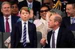 Внимание папарацци было приковано к детям герцогов Кембриджских. За четыре дня празднования СМИ обратили внимание на то, как повзрослел восьмилетний принц Джордж…