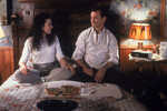 <b>“День сурка” (1993)</b>
<br><br>
Картина собрала в прокате более $70 млн и в 2006 году вошла в Национальный реестр фильмов США. Сюжет о бесконечном дне стал классикой и породил десятки подражаний, а выражение “день сурка” закрепилось в языке как символ рутины.