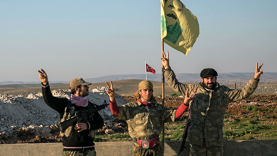 Члены курдских Отрядов народной самообороны в провинции Алеппо