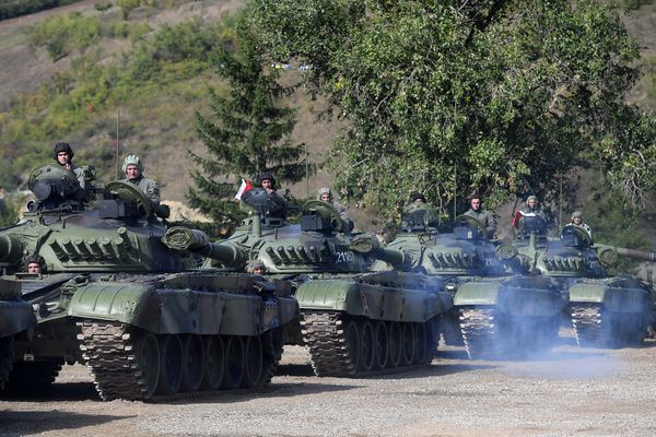 Реферат: Русские войска во Франции и Македонии