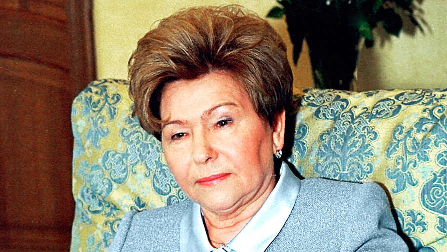 Наина Ельцина поздравила Мемориал с присуждением Нобелевской премии мира